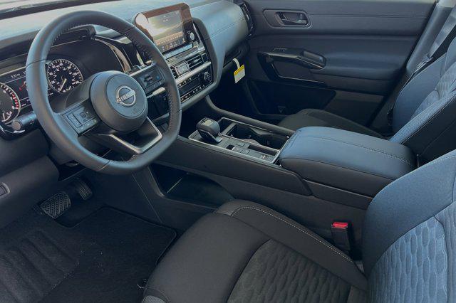 new 2025 Nissan Pathfinder car, priced at $43,395