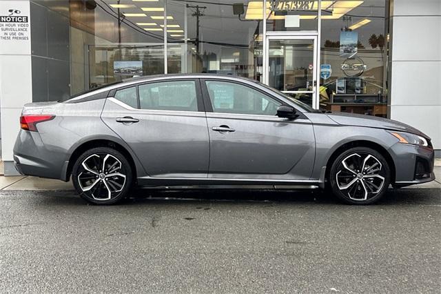 new 2025 Nissan Altima car, priced at $31,285