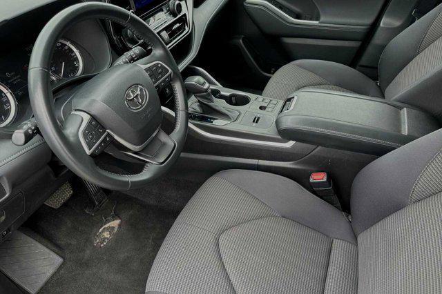 used 2023 Toyota Highlander car, priced at $31,290