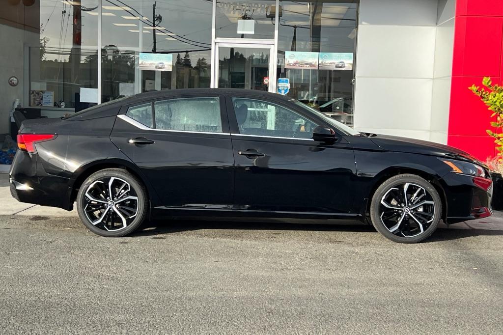 new 2025 Nissan Altima car, priced at $29,288