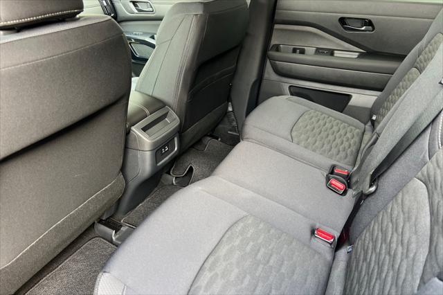 new 2025 Nissan Pathfinder car, priced at $37,450