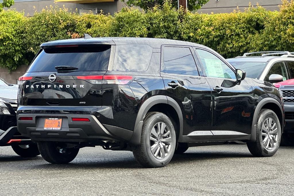 new 2025 Nissan Pathfinder car, priced at $37,450