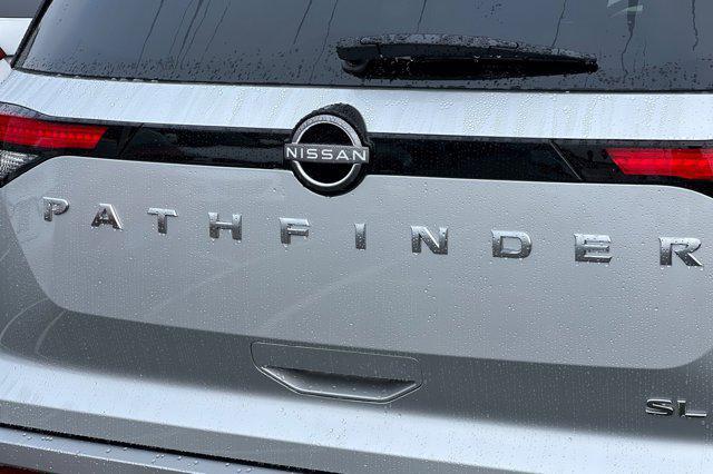 new 2025 Nissan Pathfinder car, priced at $47,805