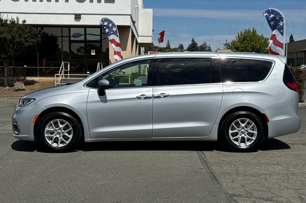 used 2023 Chrysler Pacifica car, priced at $21,800