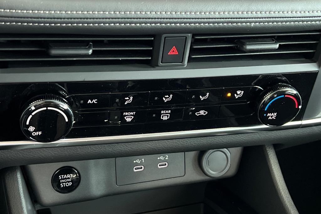 new 2025 Nissan Rogue car, priced at $30,850