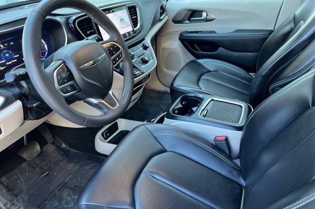 used 2023 Chrysler Pacifica Hybrid car, priced at $25,900