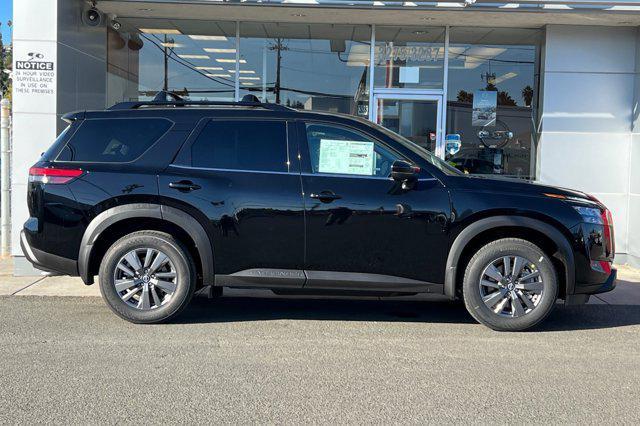 new 2025 Nissan Pathfinder car, priced at $40,910