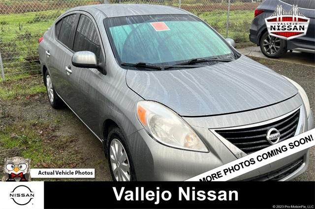 used 2014 Nissan Versa car