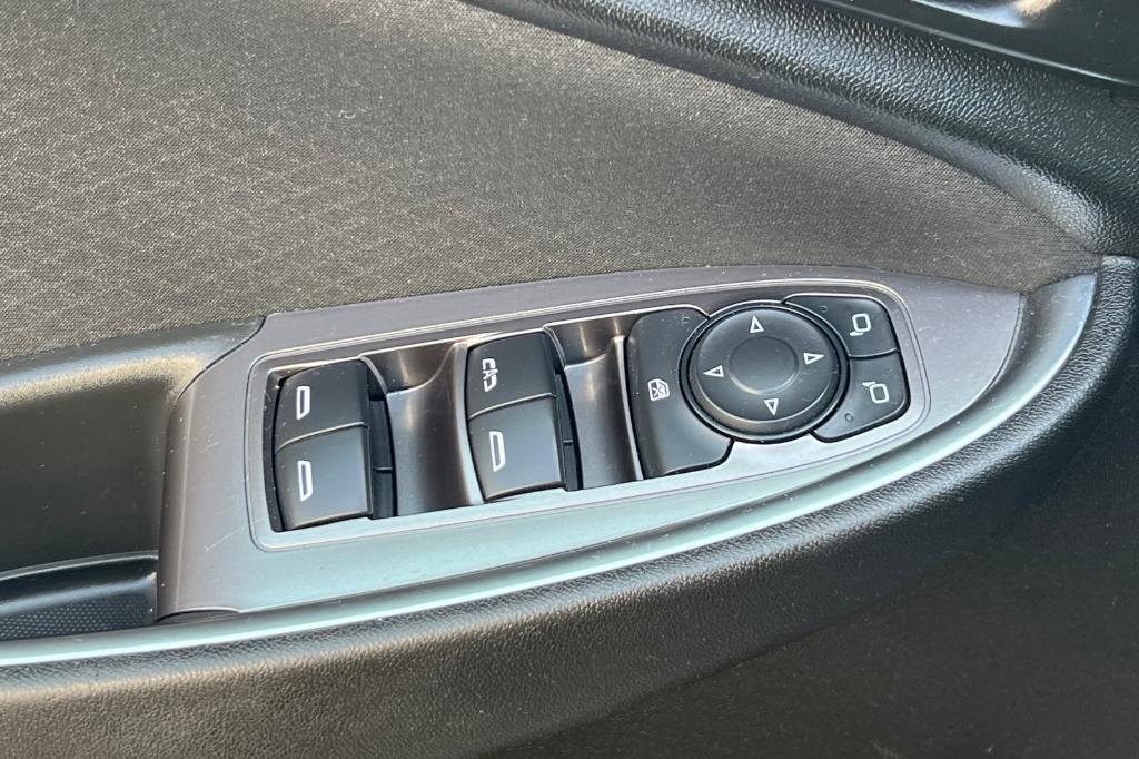 used 2022 Chevrolet Malibu car, priced at $18,900
