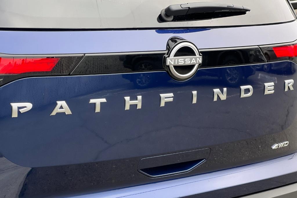 new 2025 Nissan Pathfinder car, priced at $37,988