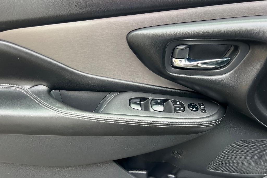 used 2023 Nissan Murano car, priced at $23,200