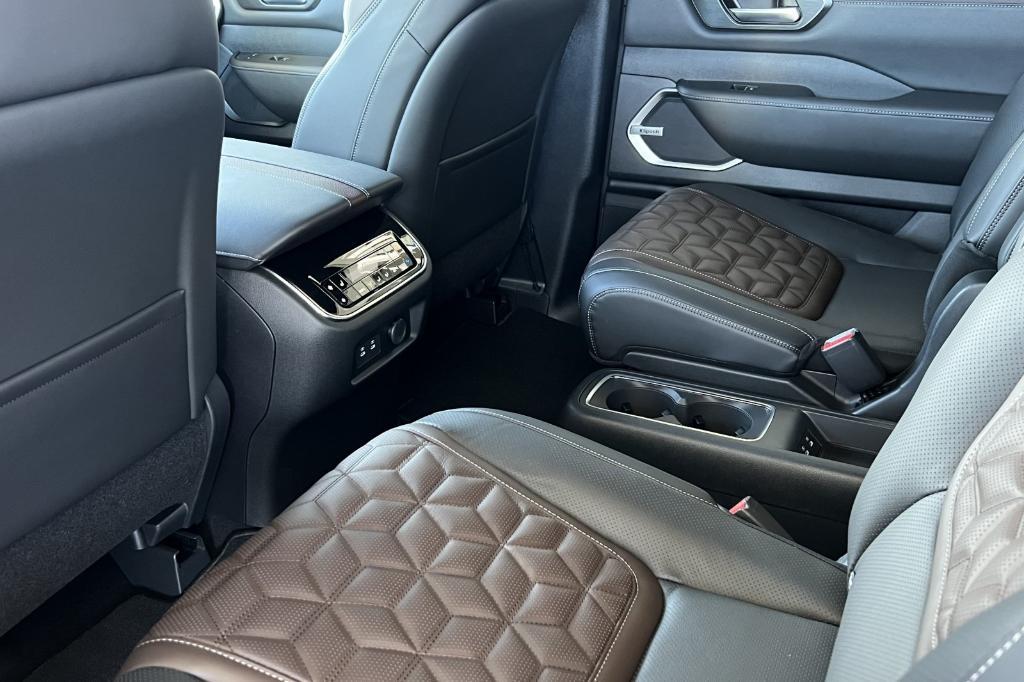 new 2025 Nissan Armada car, priced at $73,200