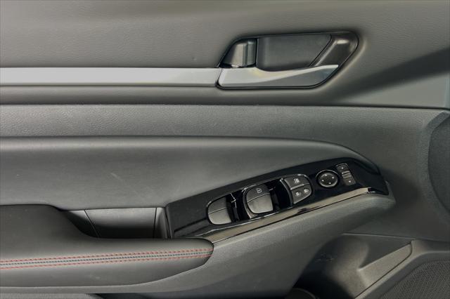 new 2025 Nissan Altima car, priced at $29,288