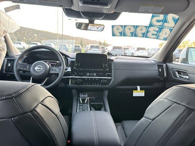 new 2025 Nissan Pathfinder car, priced at $41,999