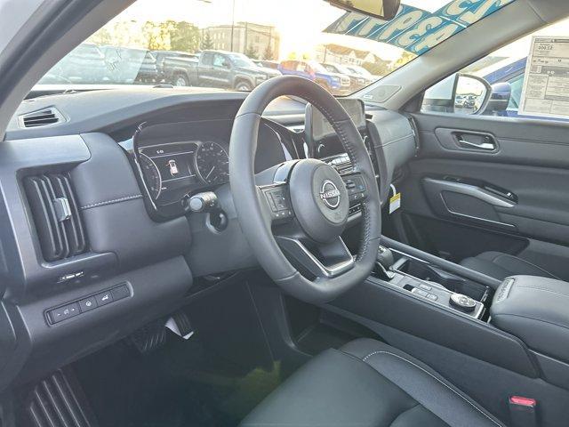 new 2025 Nissan Pathfinder car, priced at $41,999