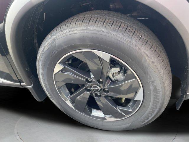 new 2025 Nissan Rogue car, priced at $30,999