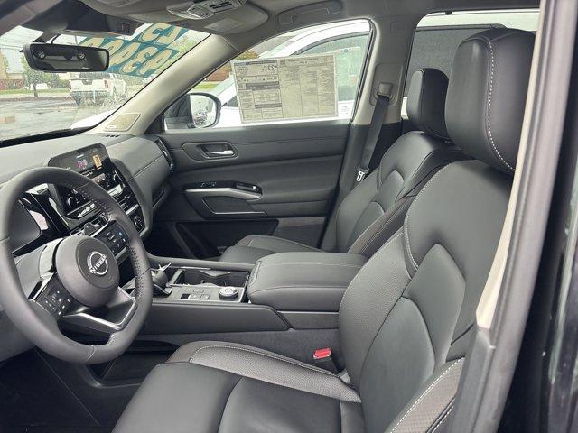 new 2025 Nissan Pathfinder car, priced at $43,499