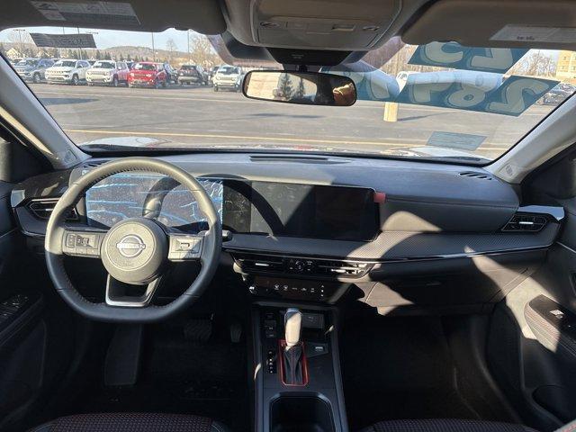new 2025 Nissan Kicks car, priced at $28,999