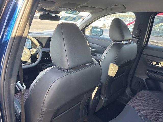 new 2025 Nissan Kicks car, priced at $28,999