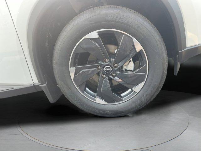 new 2025 Nissan Rogue car, priced at $30,999