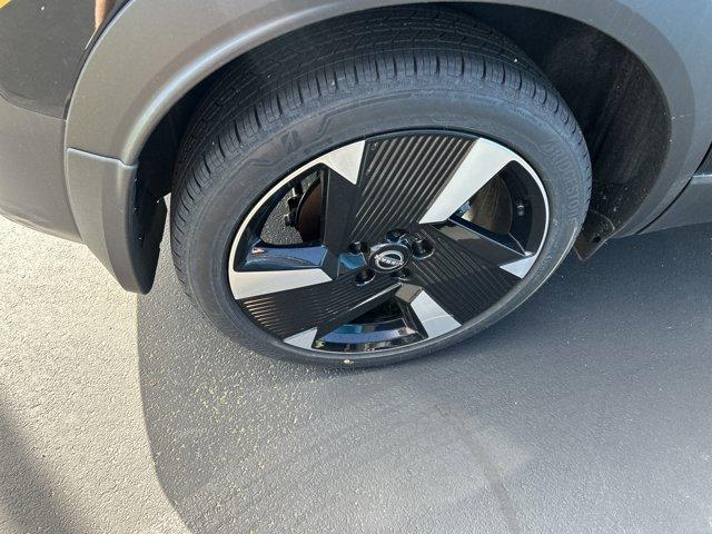 new 2025 Nissan Kicks car, priced at $28,499