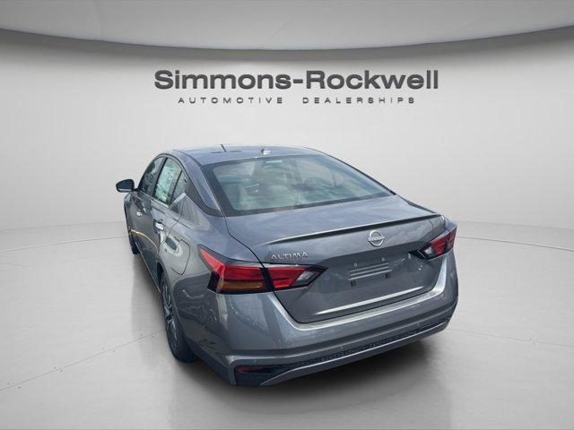 new 2025 Nissan Altima car, priced at $27,499