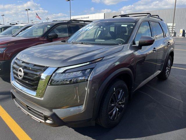 new 2024 Nissan Pathfinder car, priced at $39,999