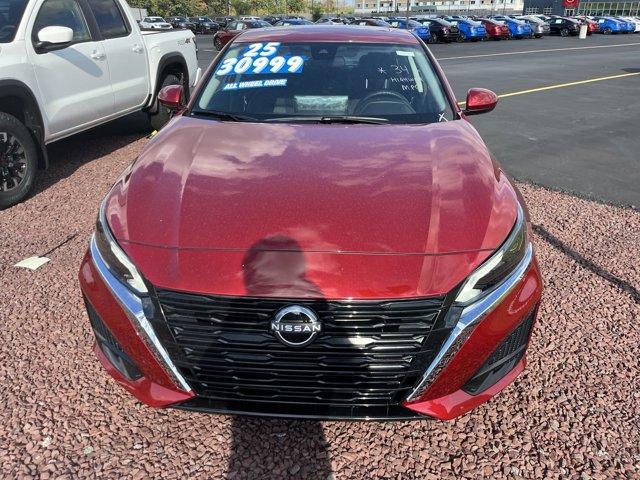 new 2025 Nissan Altima car, priced at $29,999