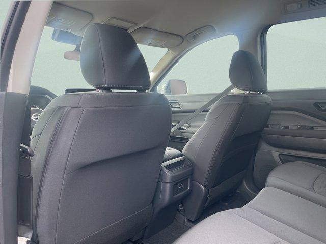 new 2025 Nissan Pathfinder car, priced at $37,999