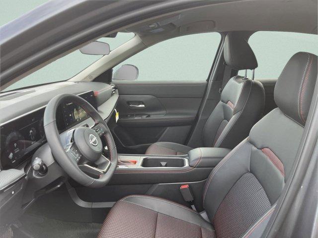 new 2025 Nissan Kicks car, priced at $27,999