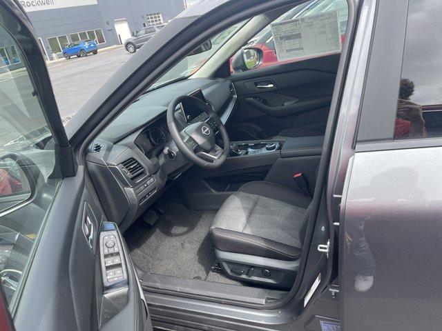 new 2025 Nissan Rogue car, priced at $31,999