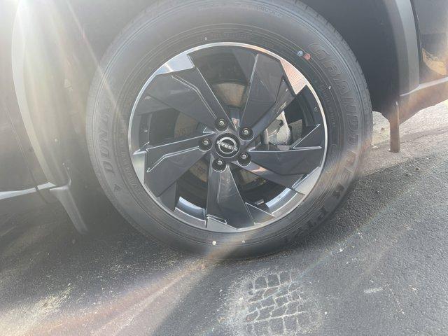 new 2025 Nissan Rogue car, priced at $30,999