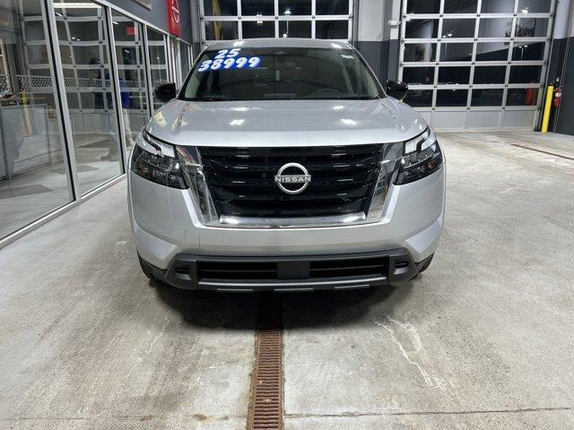 new 2025 Nissan Pathfinder car, priced at $36,999