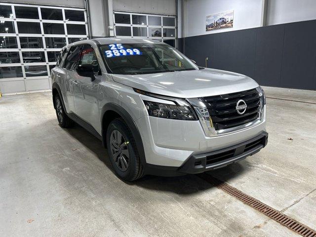 new 2025 Nissan Pathfinder car, priced at $38,999