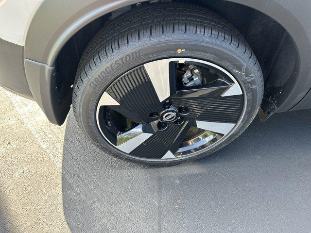 new 2025 Nissan Kicks car, priced at $29,499