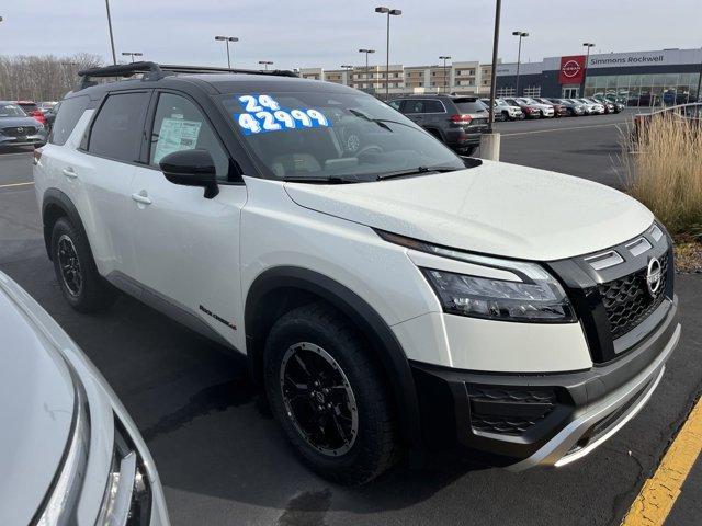 new 2024 Nissan Pathfinder car, priced at $39,999