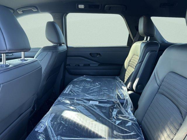 new 2025 Nissan Pathfinder car, priced at $38,499