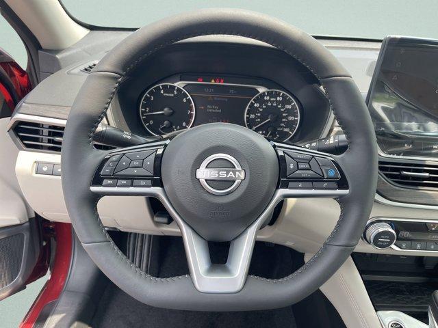 new 2025 Nissan Altima car, priced at $35,499