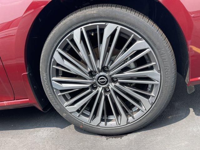 new 2025 Nissan Altima car, priced at $35,499