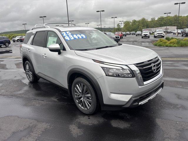 new 2025 Nissan Pathfinder car, priced at $43,499