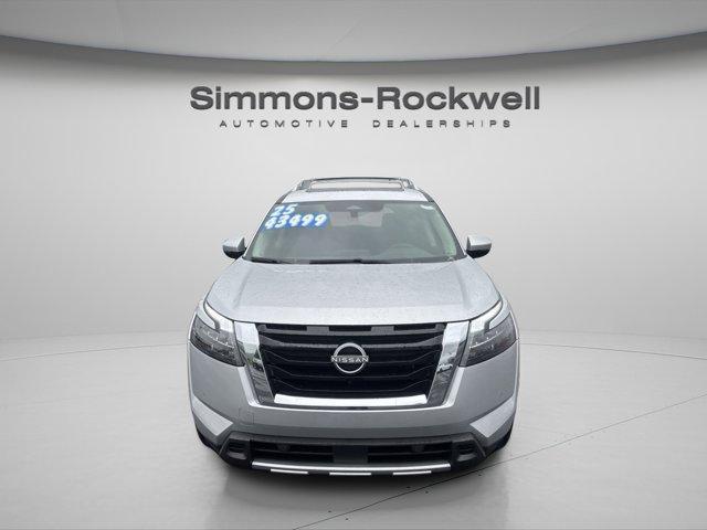 new 2025 Nissan Pathfinder car, priced at $46,499