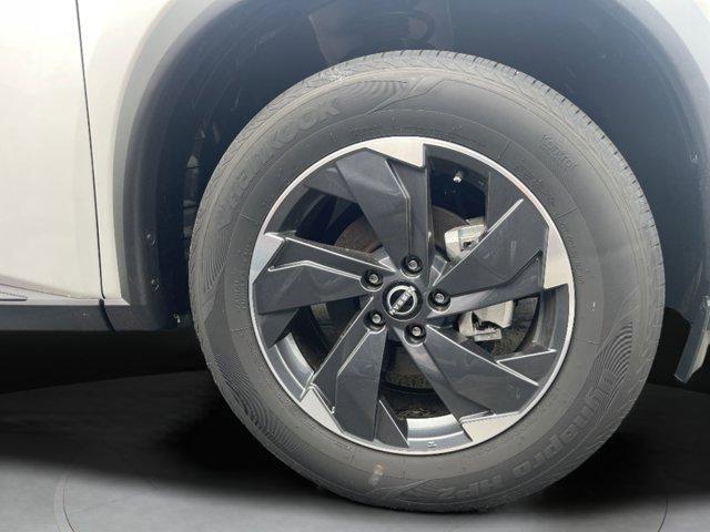 new 2025 Nissan Rogue car, priced at $30,999