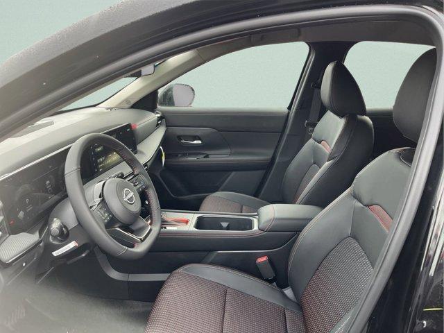 new 2025 Nissan Kicks car, priced at $28,999