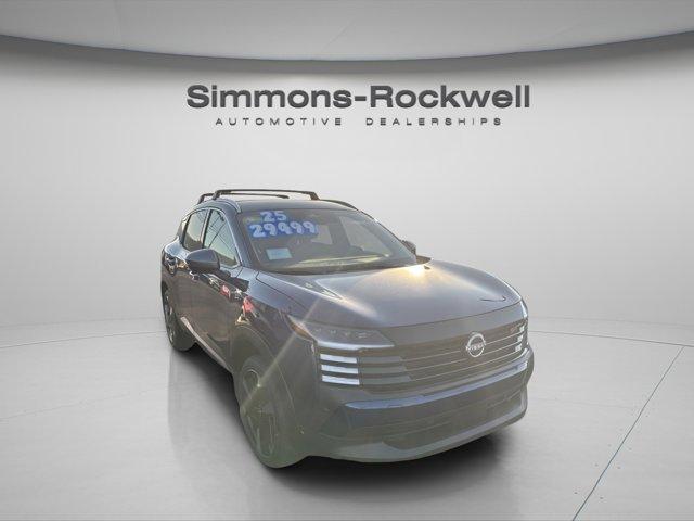 new 2025 Nissan Kicks car, priced at $29,499