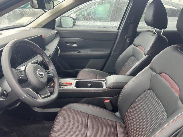 new 2025 Nissan Kicks car, priced at $27,499