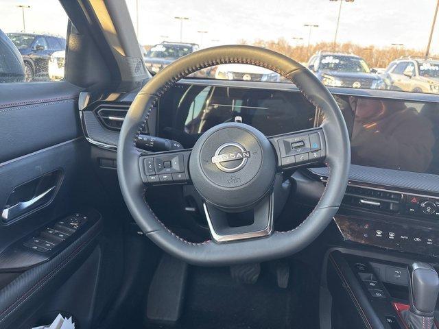 new 2025 Nissan Kicks car, priced at $29,499