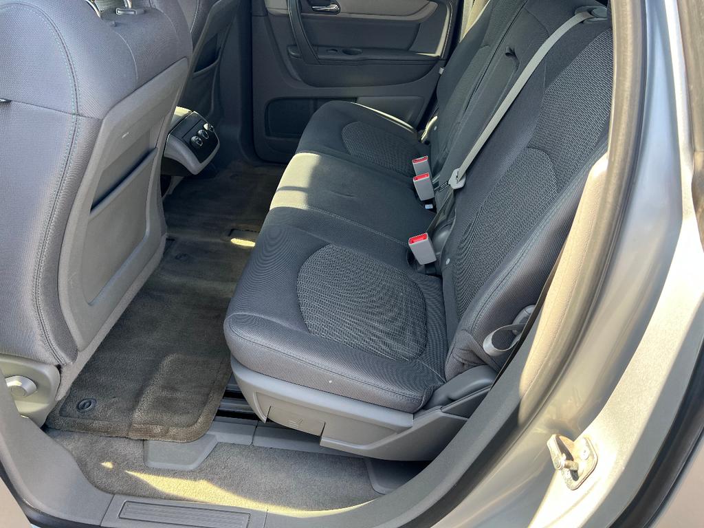 used 2016 Chevrolet Traverse car, priced at $10,495