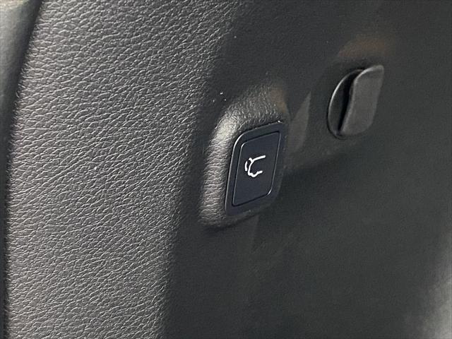 used 2020 Jeep Cherokee car, priced at $15,980
