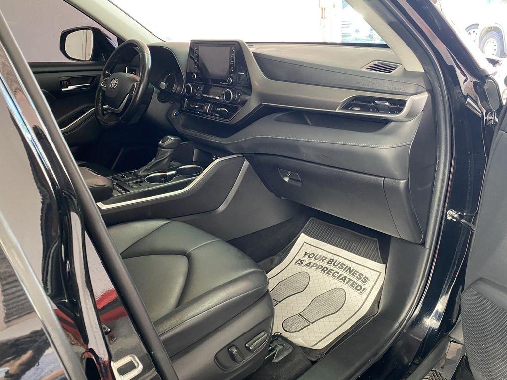 used 2022 Toyota Highlander car, priced at $32,980