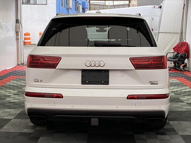 used 2018 Audi Q7 car, priced at $25,000